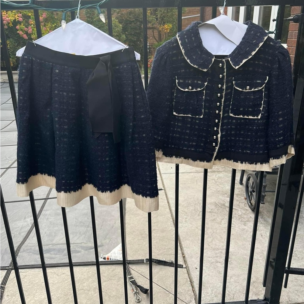 Louis Vuitton Blue & Beige preowned Skirt Suit - size 34 & 36 (us 2to4) - Picture 10 of 15